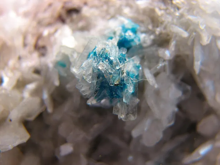 Cavansite