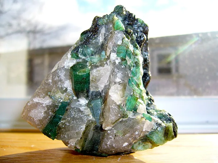 Emerald vs Peridot