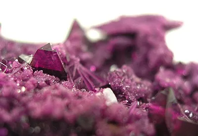 Erythrite