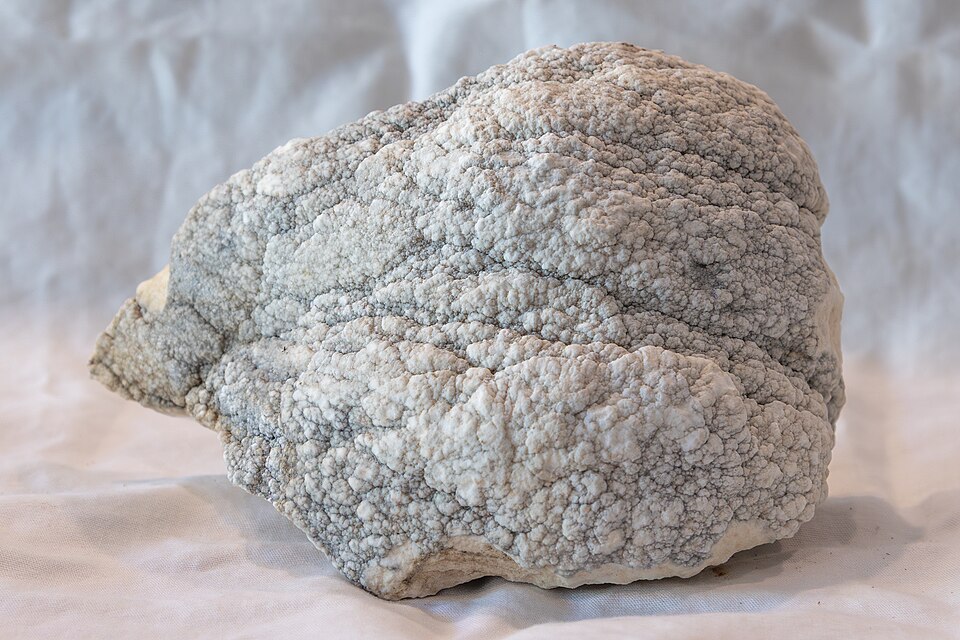 Howlite